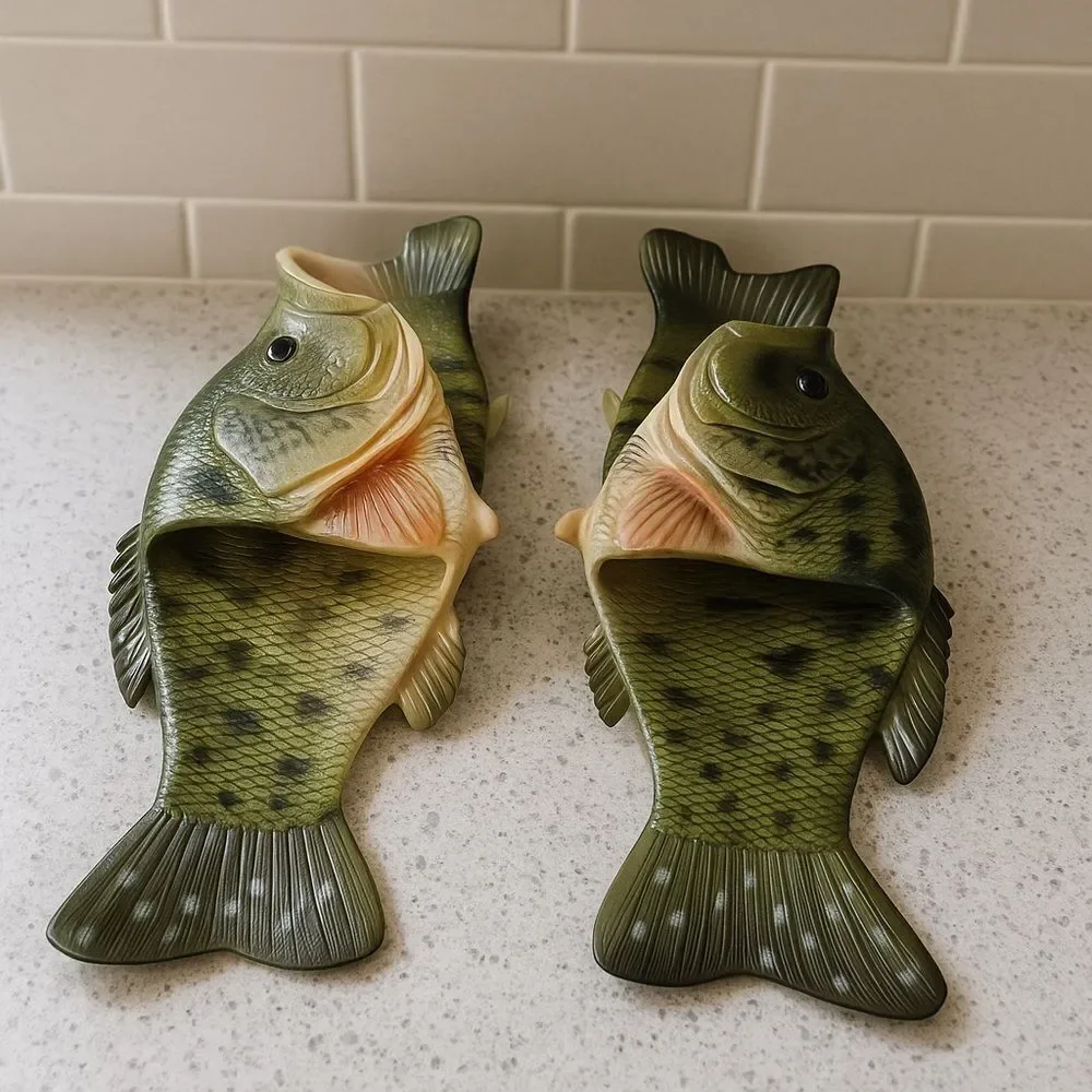 Hilarious Rubber Fish Slides Men’s Size 11/12